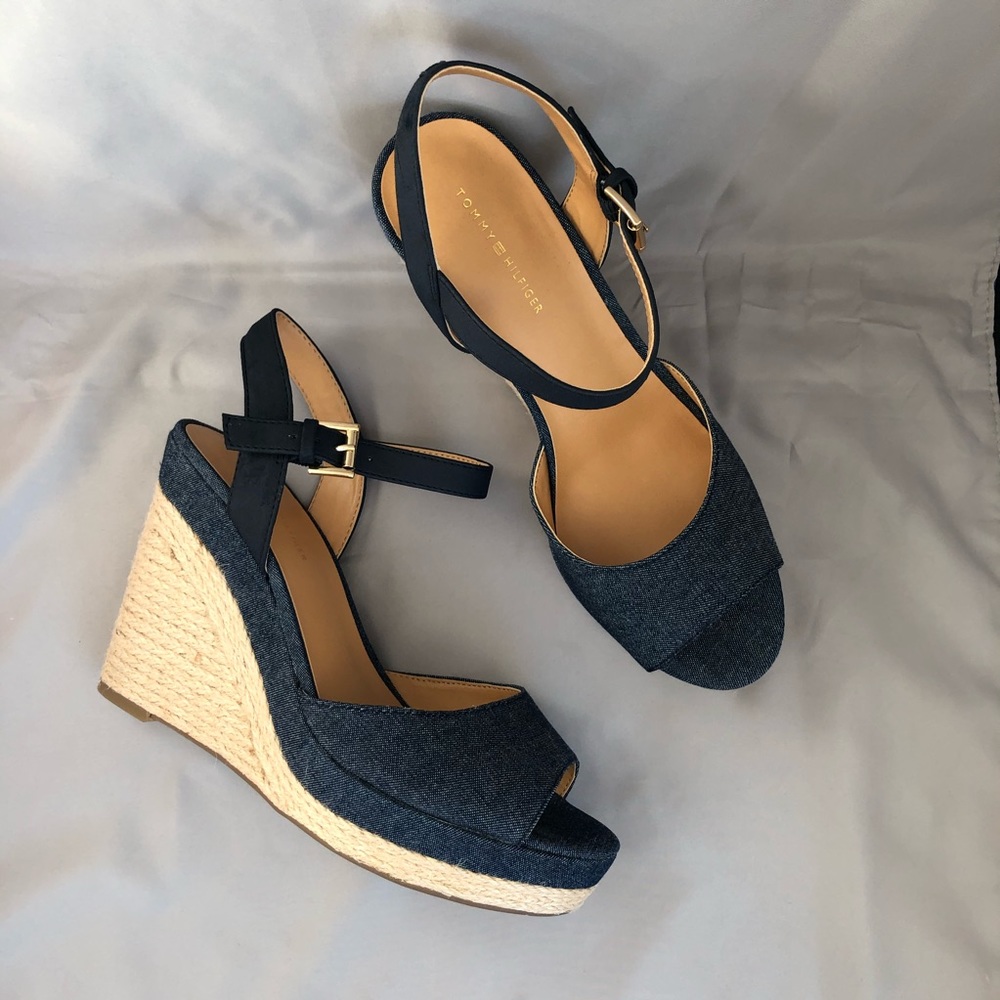 Tommy Hilfiger Kali Denim Peep toe Wedge Sandal, size 9 - Picture 6 of 8